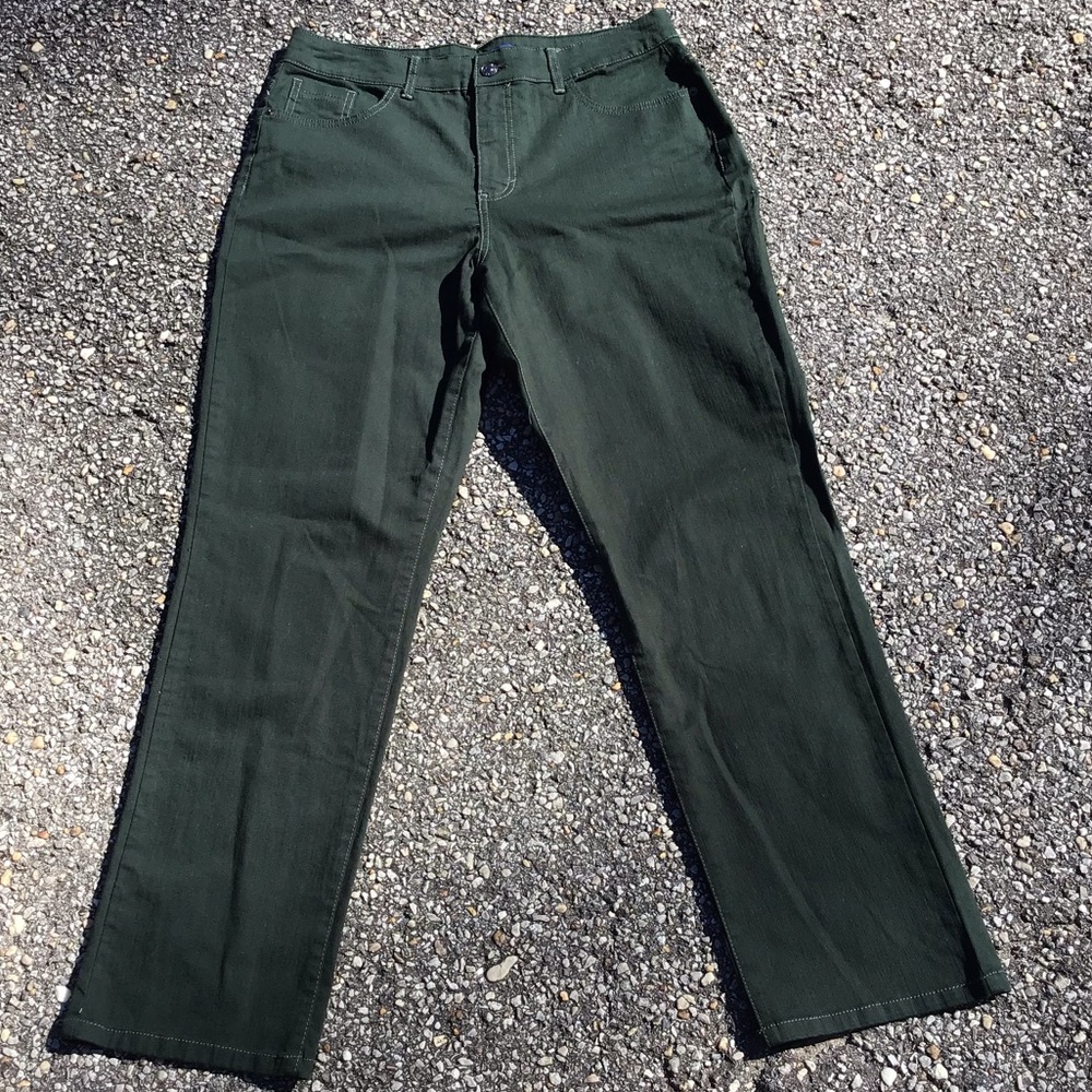 Bandolino Women’s Jeans - Picture 2 of 5